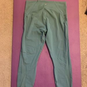 Lululemon Leggings Train Times 25” Size 12